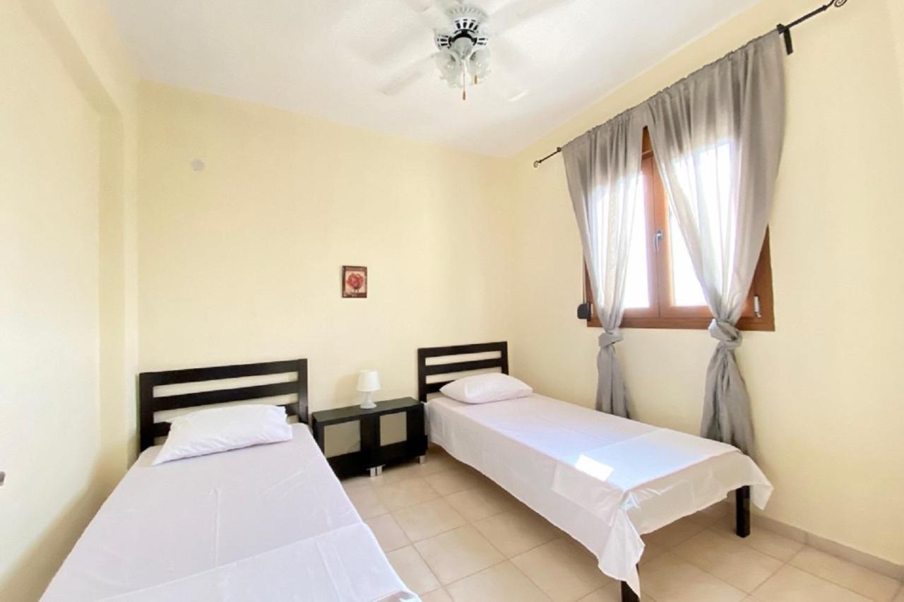 Vladi Guest House Gerakini Sithonia Esterno foto
